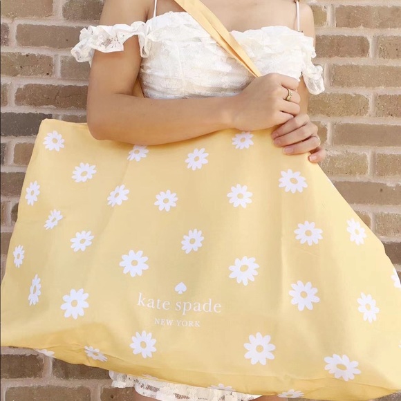 Kate Spade Large Tote - Picture 3 of 3